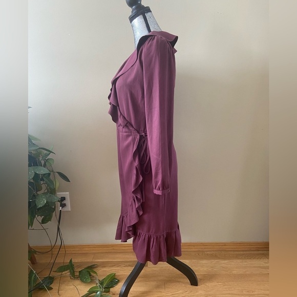 ANTHROPOLGIE mo:vint Tencel Plum Purple Ruffle Wrap Dress Size Small - Picture 14 of 16